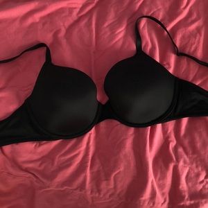 Victoria Secret Pink bra. Brand new. Never worn!